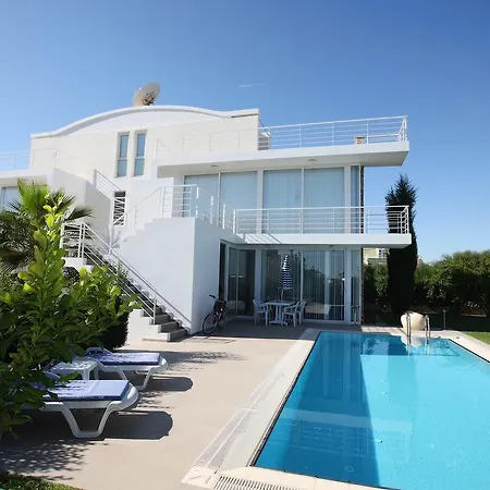 Feronia Villas *