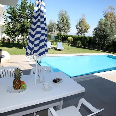 Feronia Villas